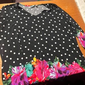 Susan Graver Black and White Graphic Long Sleeve Blouse